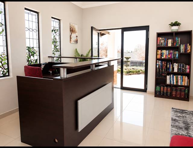 79M² OFFICE TO LET IN ELDORAIGNE